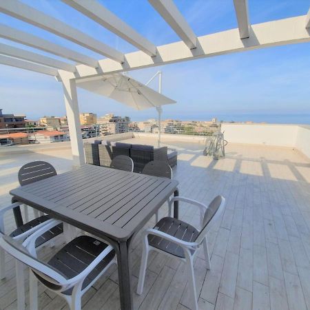 Appartamento Sapphire Penthouse Tropea Esterno foto